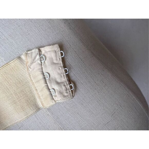 Vintage 1950s Garter Belt Pin Up Style - Picture 5 of 9